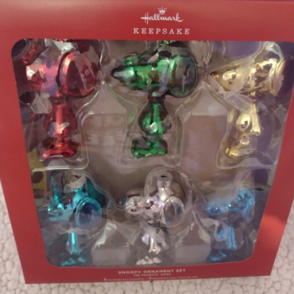 2023 Hallmark Keepsake glass Snoopy 6 piece Christmas ornament set